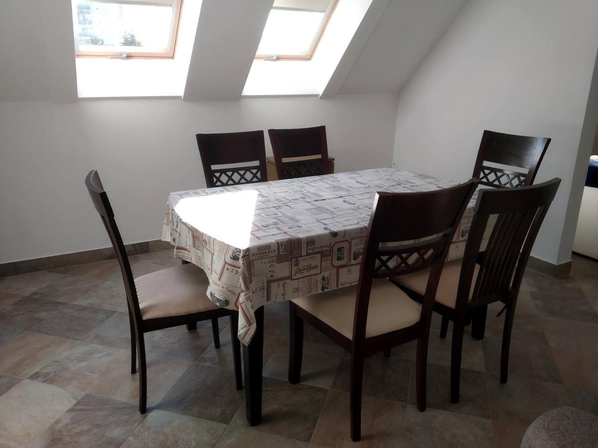 Timar Apartman Eger Exterior foto